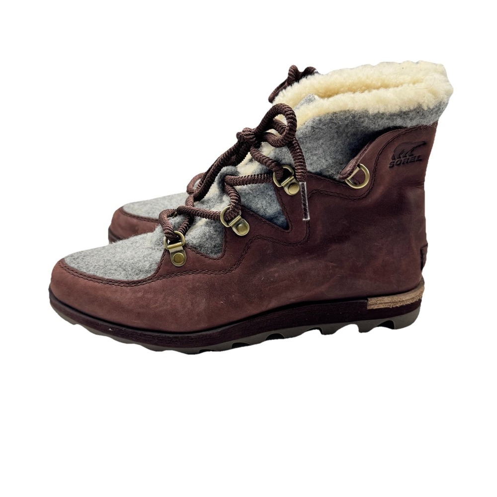 SOREL Sneakchic Alpine lace-up fur lined ankle chukka boots Maroon Size 6.5